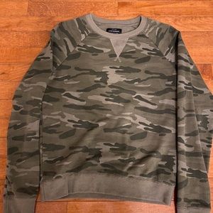 Camouflage crewneck from lucky! worn a few times.